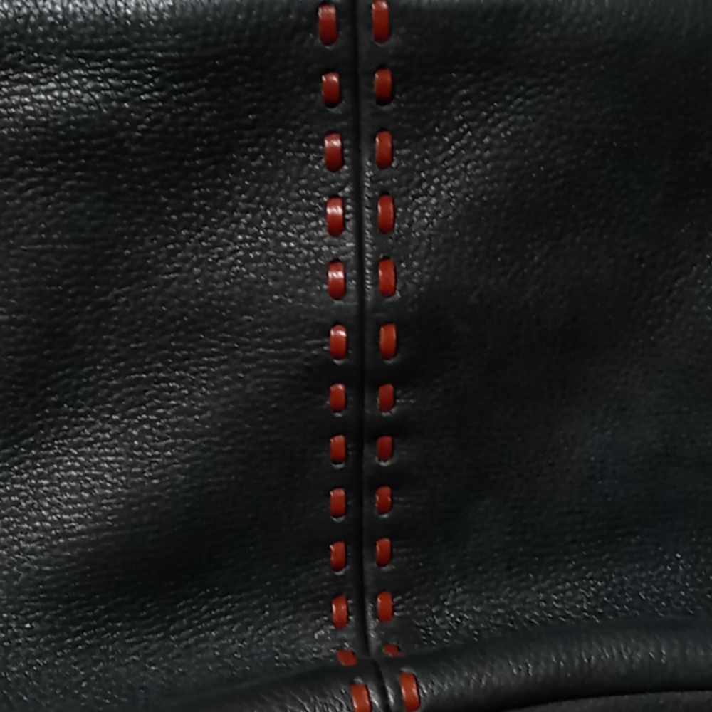 Fossil Leather Hand Bag - Picture 8 of 8